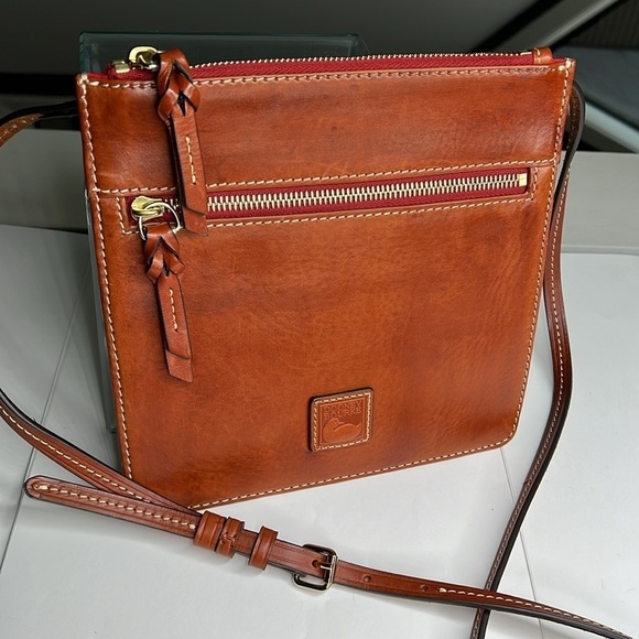 Dooney and Bourke Florentine Brown Leather Flat Zip Top Crossbody Bag - Picture 3 of 11